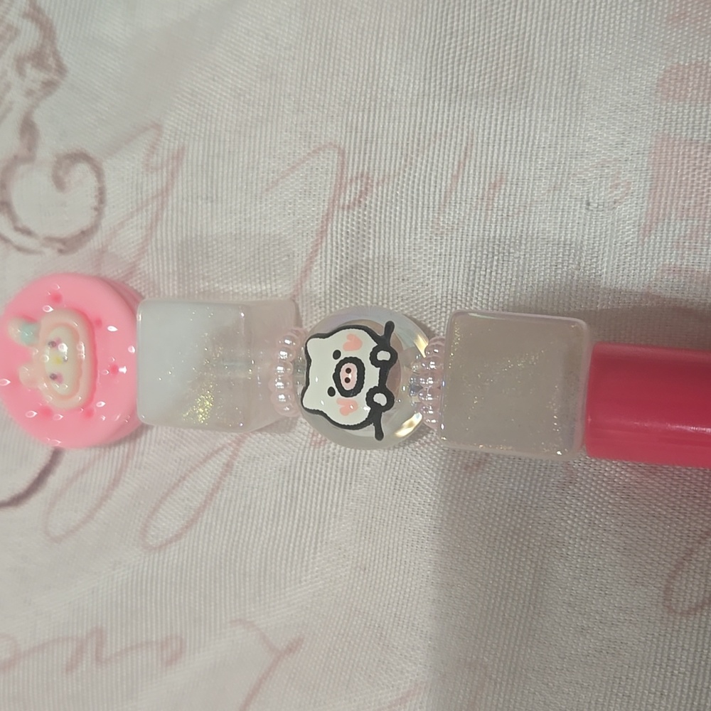 Cute Piggy with Pink and White Bead Pen. Includes Extra Ink
